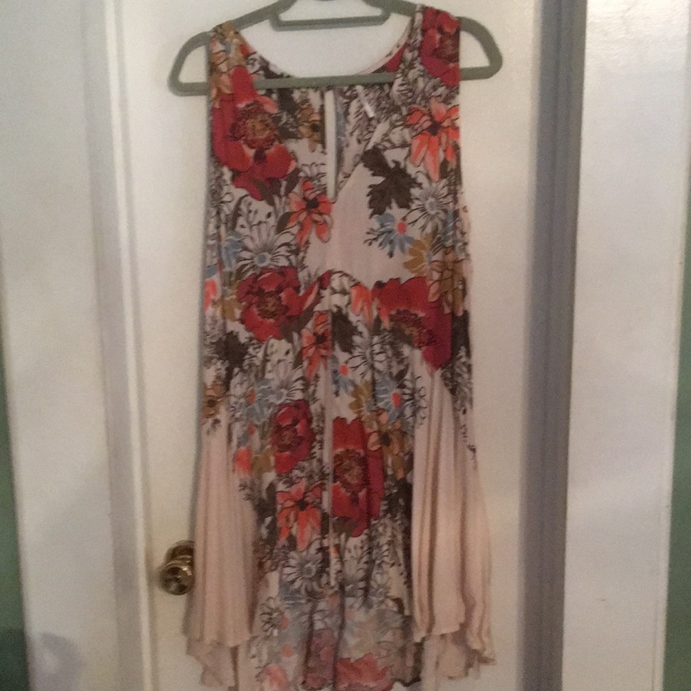Sleeveless dress
